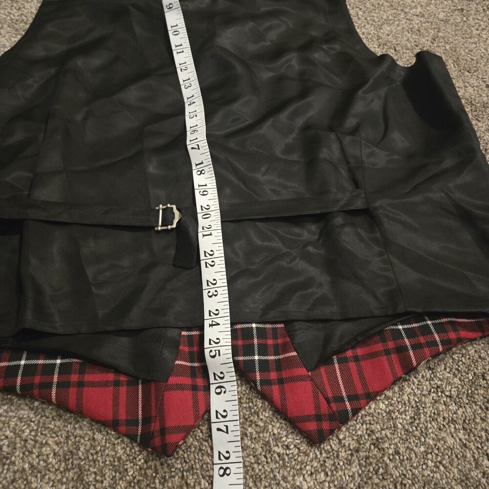 Paul Fredrick Mens Red Black Plaid Wool Vest Size Large Holiday Christmas - Picture 5 of 6